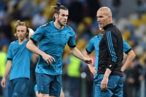 Zidane đáp trả gay gắt vì bị chỉ trích 1 Bale giờ là cái gai trong mắt của Zidane
